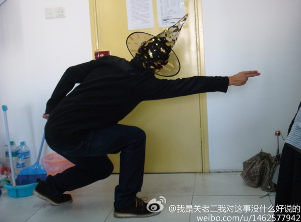 航母style爆红网络“走你”招牌动作大盘点