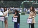 校园搞笑图片：黑衣女，你赢了。。。