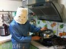 搞笑人物：炸个肉非得搞成这样么？