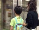 儿童搞笑图片：孝顺儿子